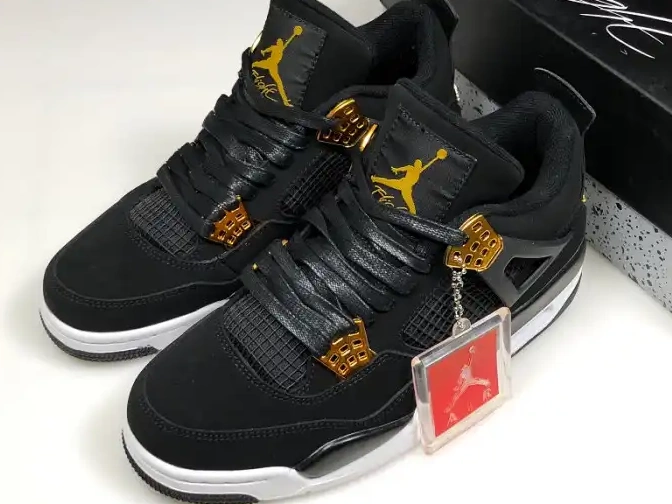HYPE 308497-032 Black Royalty Jordan Metallic Air 4 Gold-White 0604